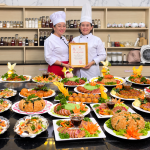 tiec-tan-gia-tai-nha-nen-chuan-bi-thuc-don-nhu-the-nao